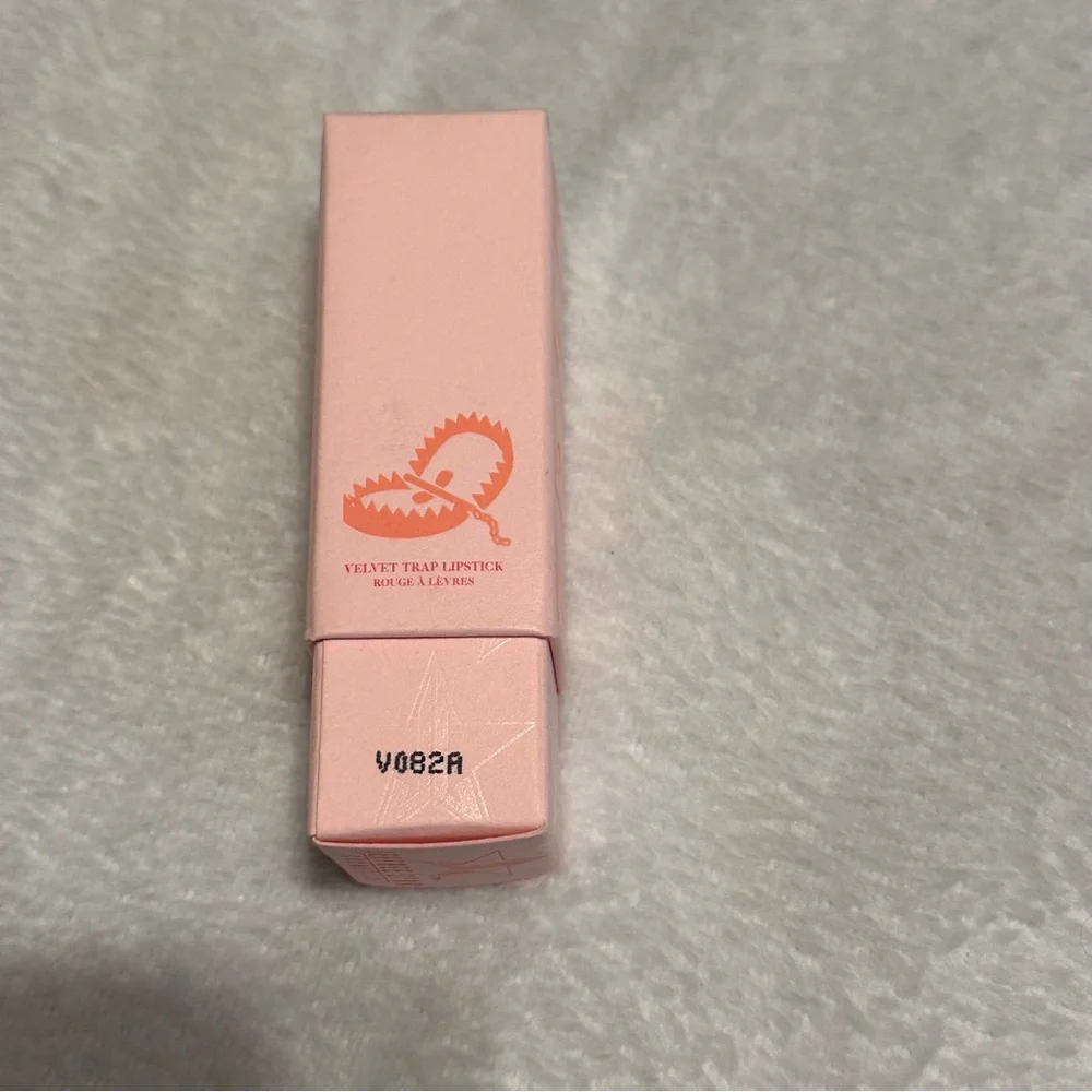 Velvet Trap Red Affair Lipstick - Jeffree Starr Cosmetics